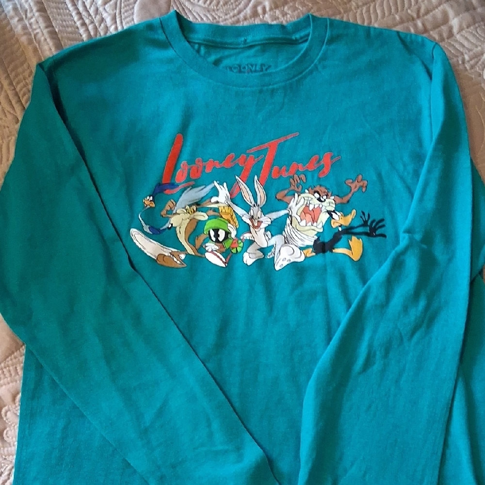Looney Tunes Graphic T-Shirt